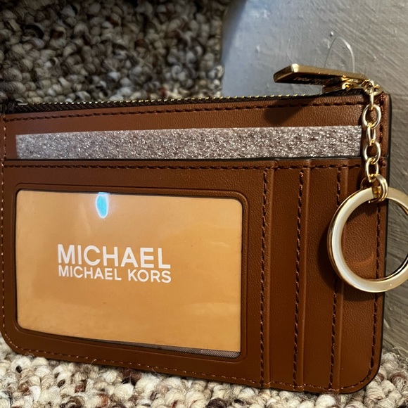 Brand-new Michael Kors card holder - Picture 3 of 4